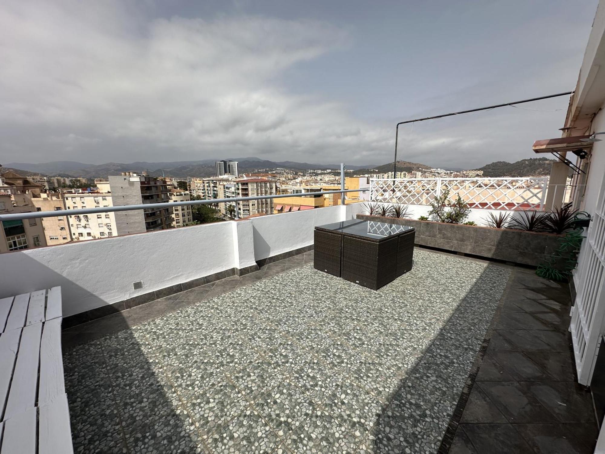 Apartmán Atico Plaza Bailen Malaga Centro Exteriér fotografie